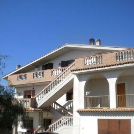 L' Alba Di Alice Apartment Silvi Marina Bagian luar foto